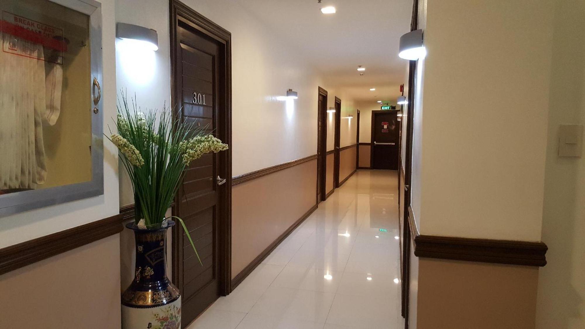 PearLi View Hotel Iloilo City Buitenkant foto